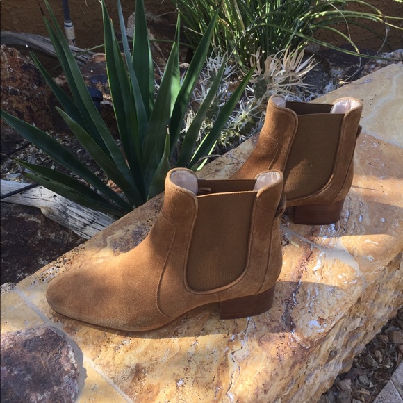 Zara Suede Ankle Bootie - Picture 3 of 8